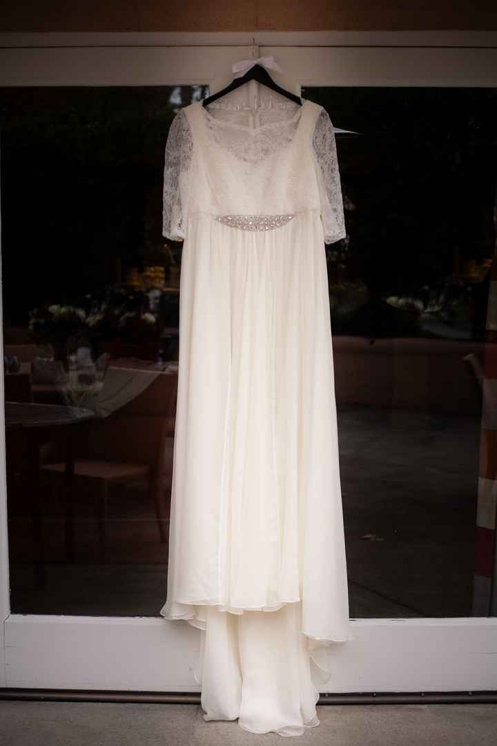 Did anyone choose a simple dress? - 2