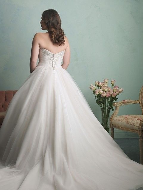 Let's see your wedding dresses.