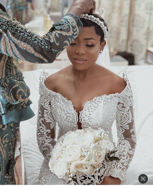 Short hair, long sleeves, and a wedding veil? - 14