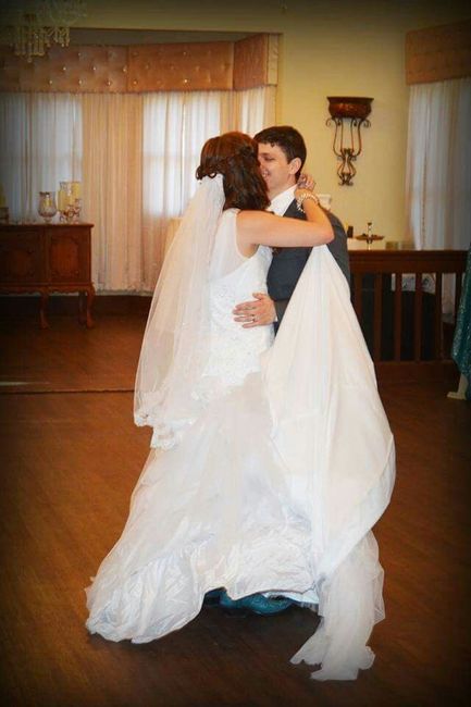 To bustle or not?! please help! 4