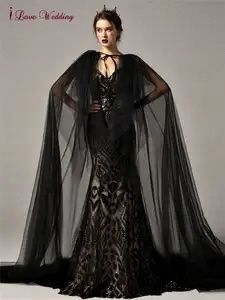 Does this dress fit a Dracula theme? 5