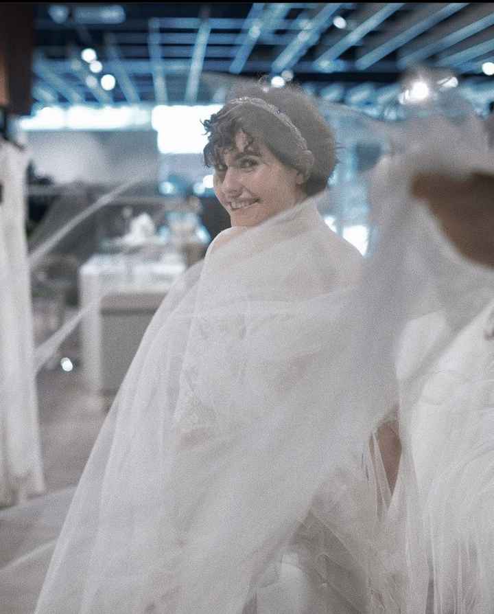 Short hair, long sleeves, and a wedding veil? - 3