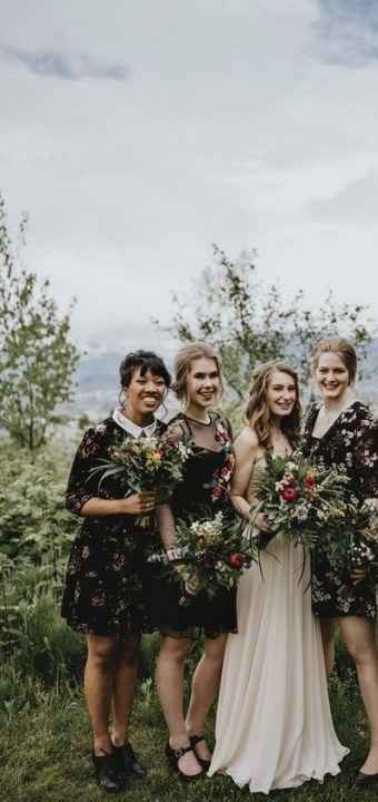 Mismatched floral for 2 bridesmaids? - 5