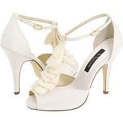Alright Google Queens... FMW needs shoes!!