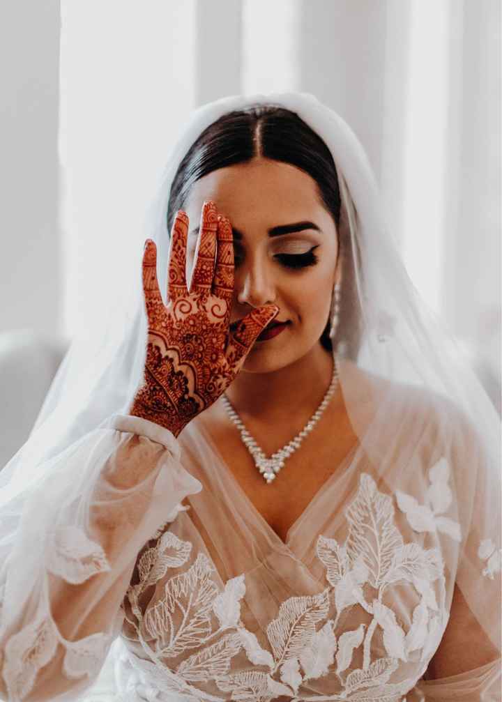 Western bride who wants to wear a white wedding dress to Hindu ceremony - 4