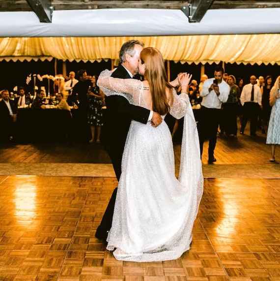 To bustle or not?! please help! - 1