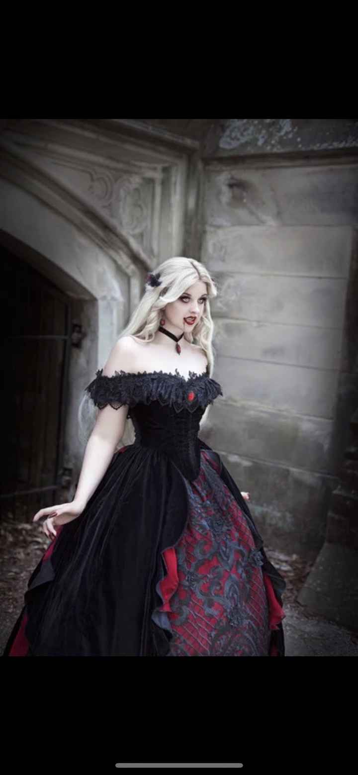 Does this dress fit a Dracula theme? - 1