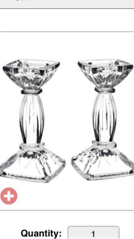 Simple centerpiece or needs more?