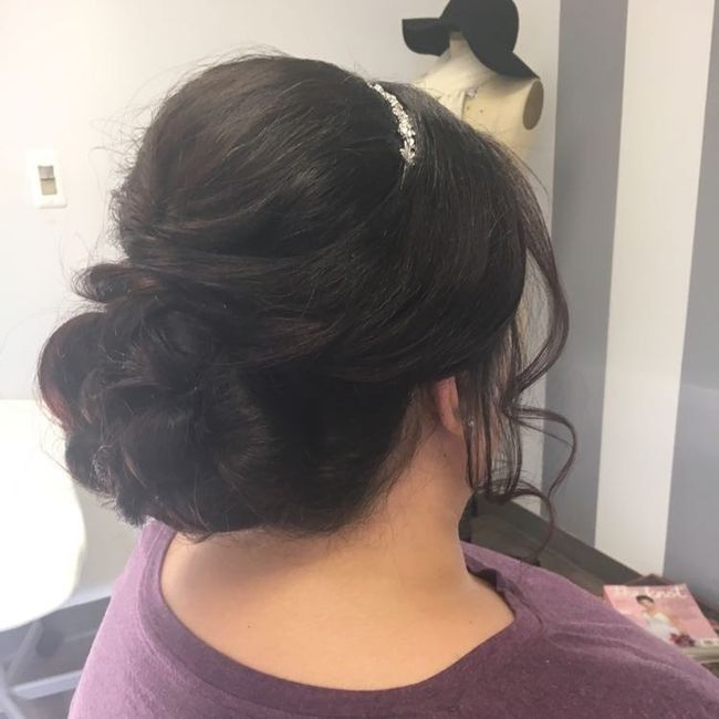 Let me see your wedding day hair!
