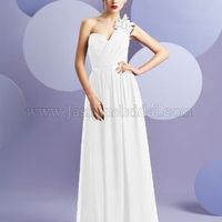 Anyone doing two dresses on the Big Day??