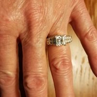Brides of 2022! Show us your ring! - 1