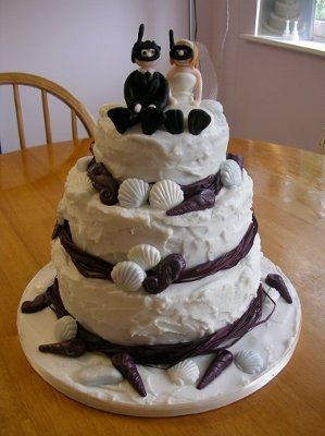Beach wedding cake that looks like sand...