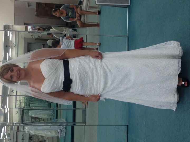 Blingy sash?--- UPDATE, I tried it with :)