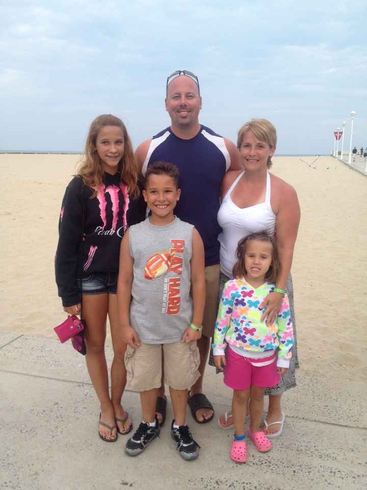 I also wanted to share ENGAGEMENT PICS!!