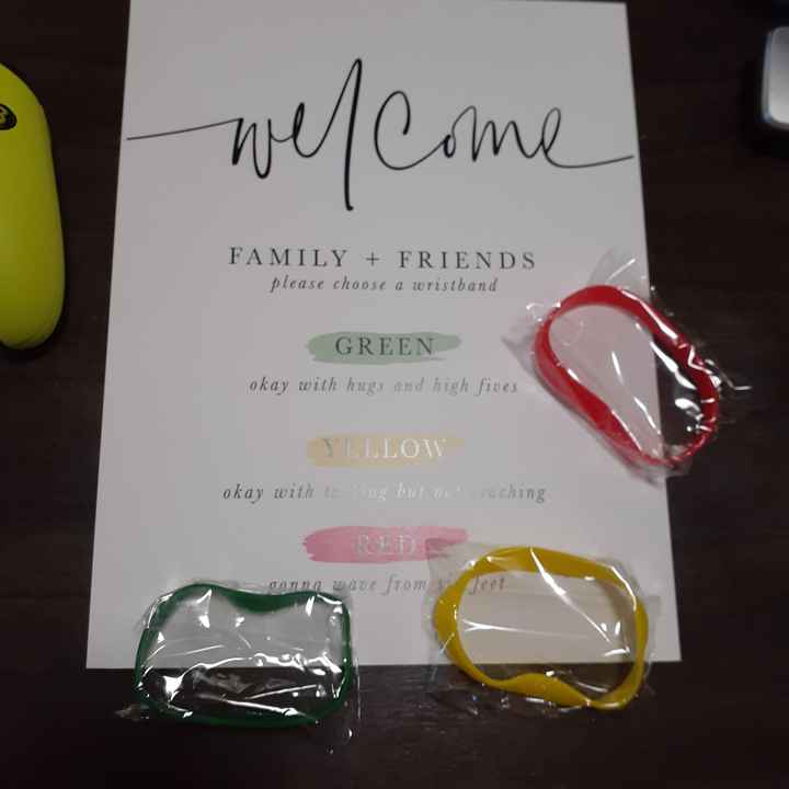 Social distancing bracelets for the wedding 1