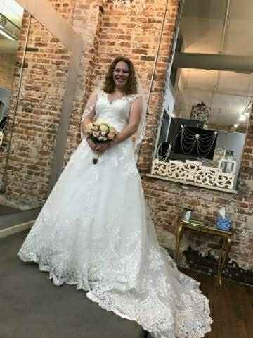 Show me those dresses - 1