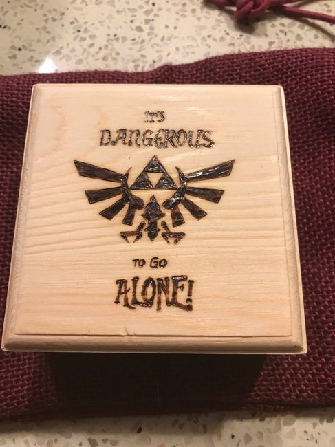 Themed-wedding Save-the-dates/invitations 3