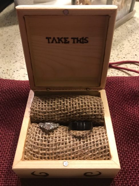 Themed-wedding Save-the-dates/invitations 4