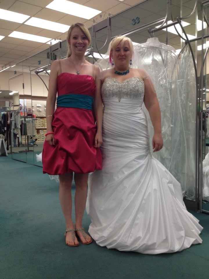 Plus size brides (what looks good) Show you're stuff!!!!