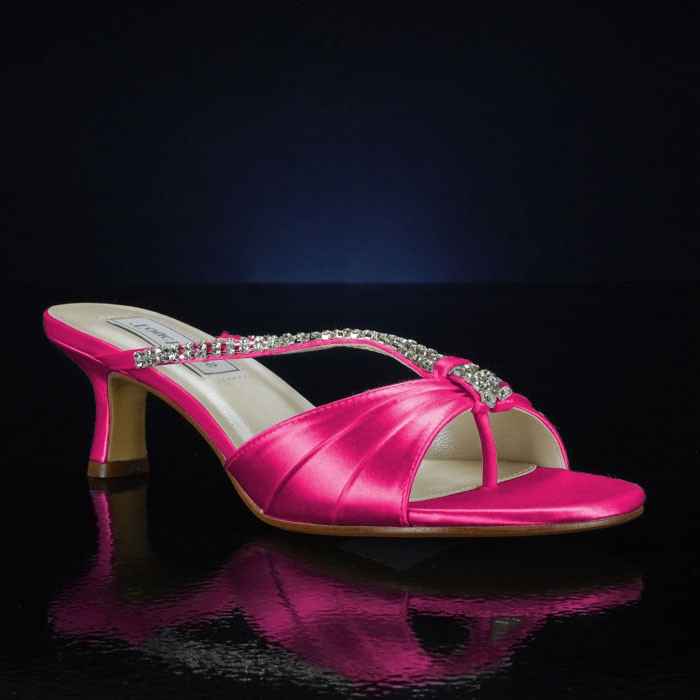 Glass slipper - show me your wedding shoes!