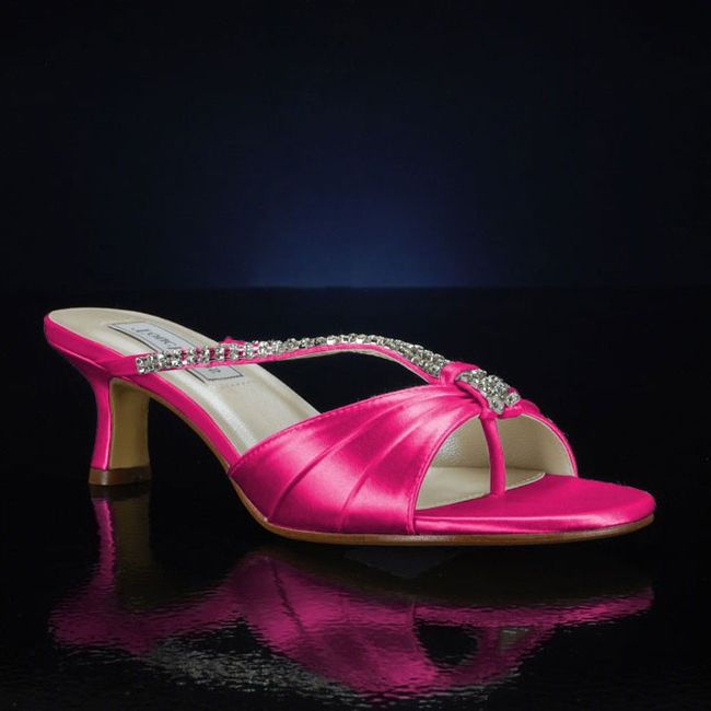 Glass slipper - show me your wedding shoes!