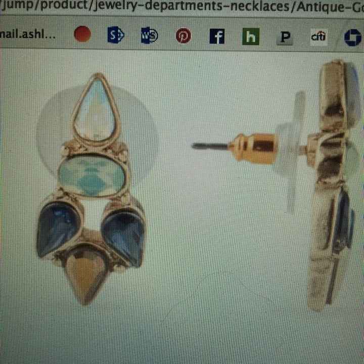 Show me your earrings!