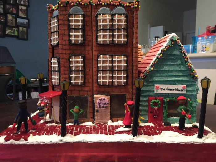 NWR-Gingerbread houses (pics)