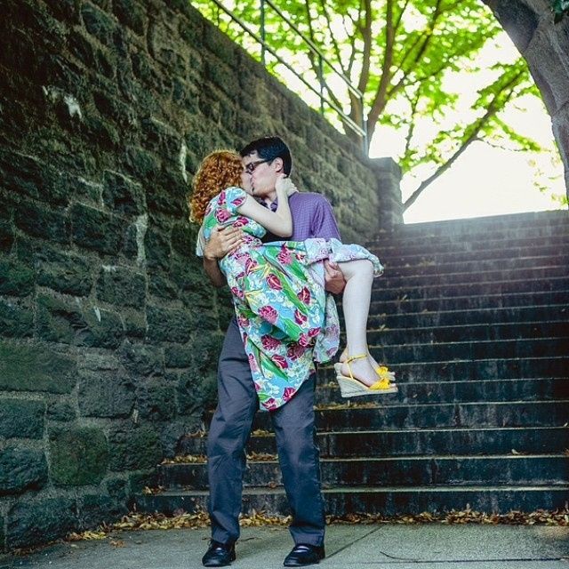 Show Me Your Engagement Picture Outfits!!