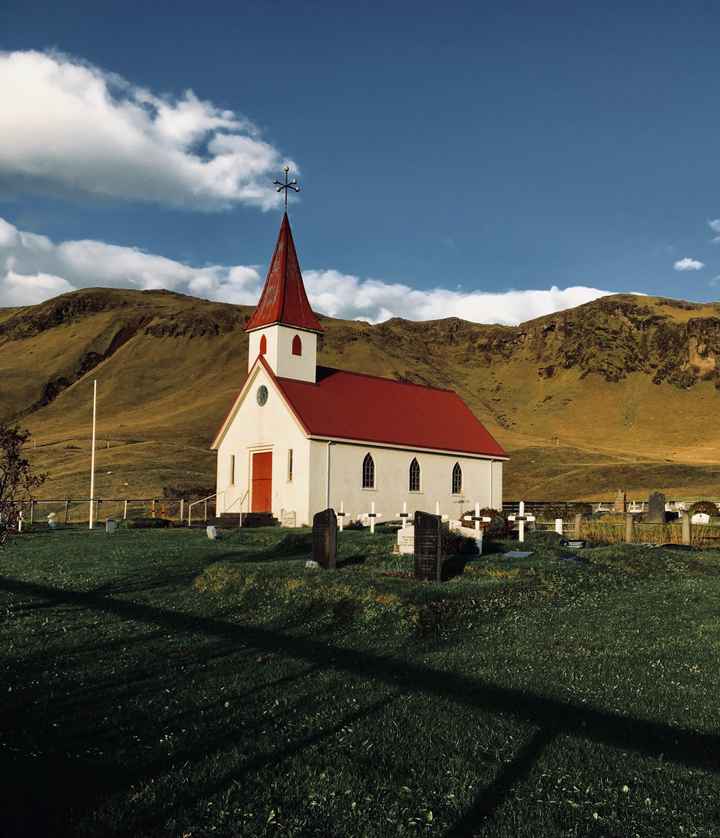 Pics Iceland & UK - Wedding in 5 months!