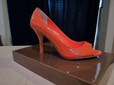 Show me your shoes, please