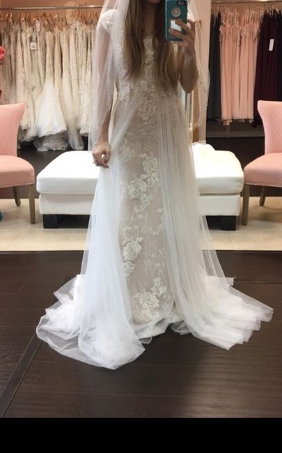 Does your wedding dress have lace, beading, or both? 8