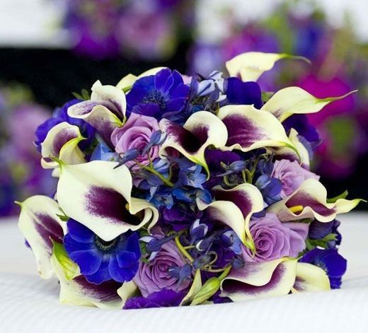, let's see your wedding bouquet  ladies!!