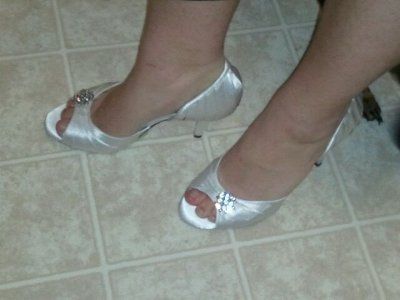 shoes. pictures please??