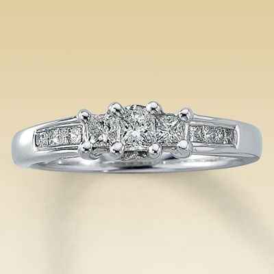 New engagement Ring(s)????  pics!