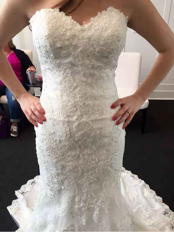 Help! Torn between two dresses!