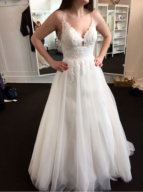 Help! Torn between two dresses!