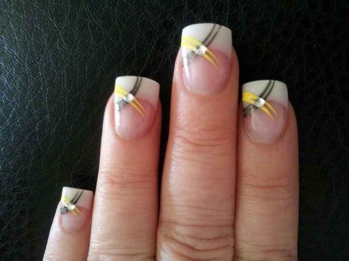 Show me your wedding manicures!