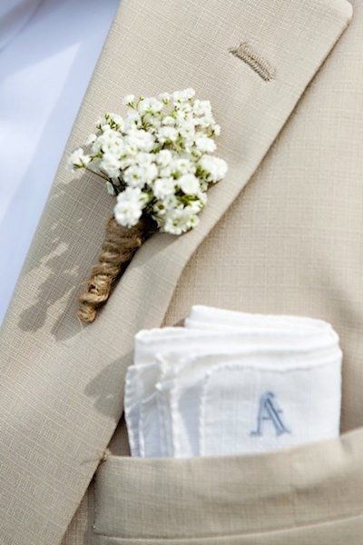 DIY boutonnieres for groomsmen