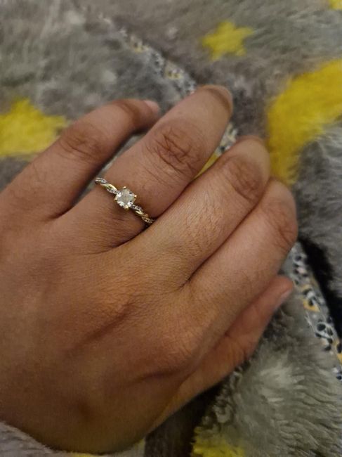 Show off your engagement ring!**Pics** 1
