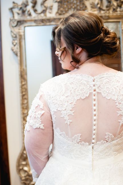 loved the back of my dress!