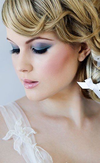 So lets talk about makeup.Wedding day makeup look.