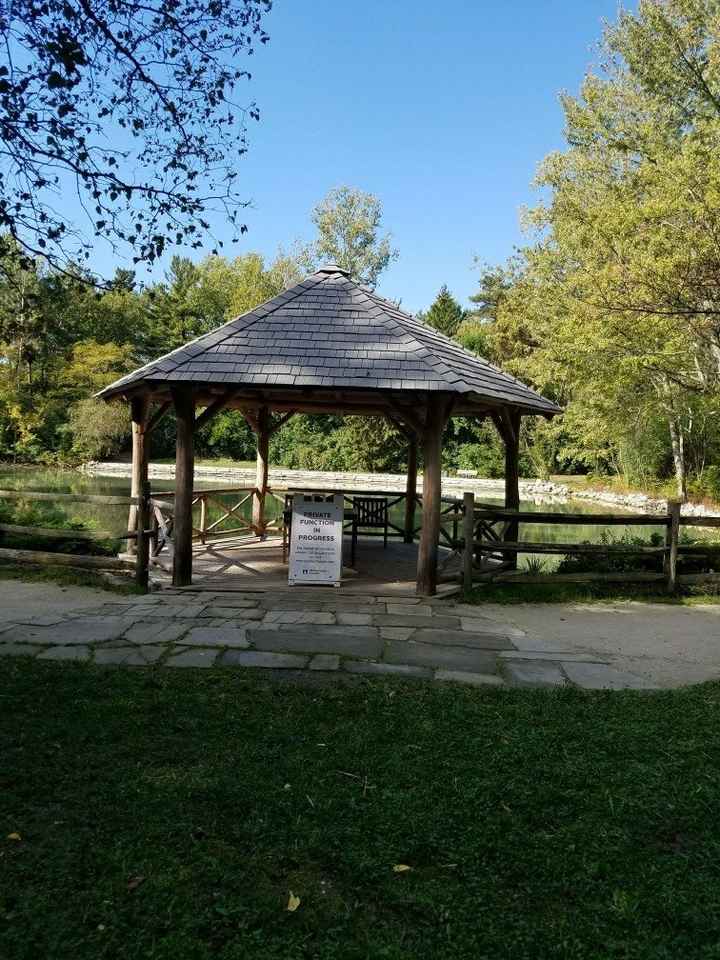 No isle to walk down