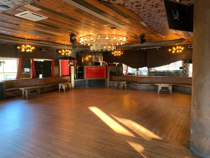 !!!! decor help- redwood forest ceremony & local venue reception! 3
