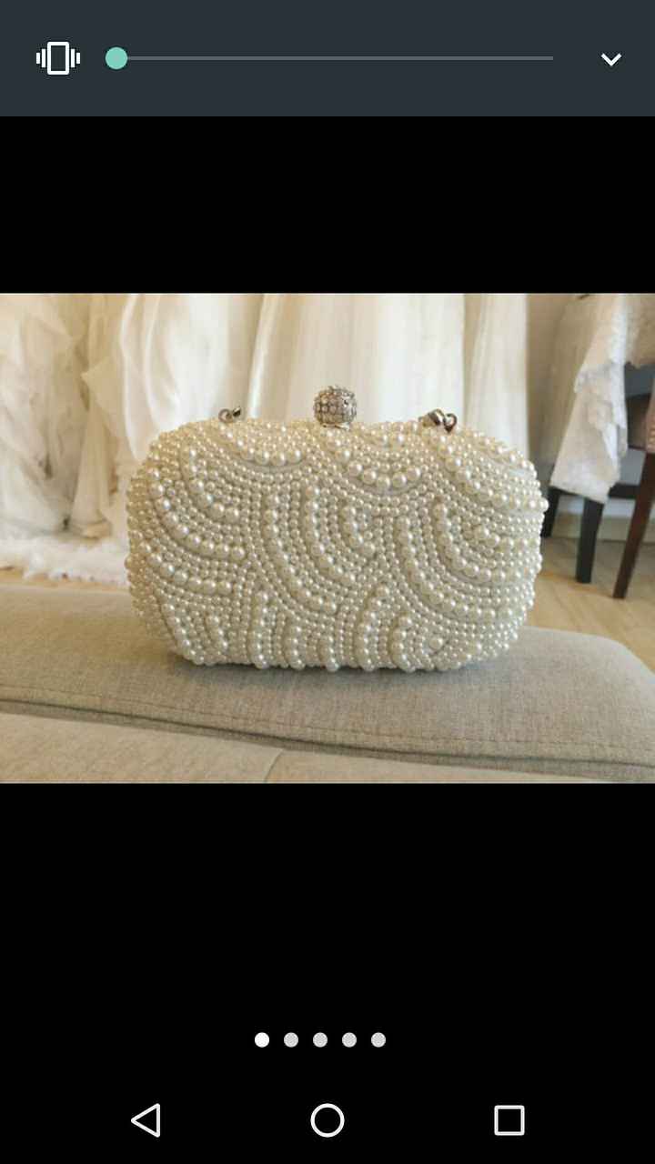 Show me your bridal purse : )