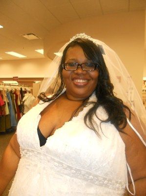 My dress arrived!! the good and the bad..