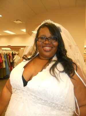 My dress arrived!! the good and the bad..