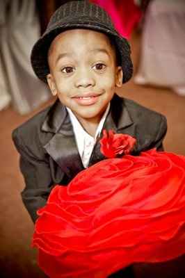 professional pics in!! yay!! **pic heavy**(more pics!! on page 2..im sorry!!!lol)