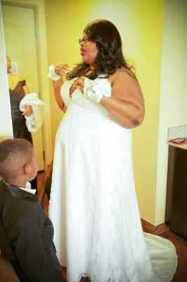 professional pics in!! yay!! **pic heavy**(more pics!! on page 2..im sorry!!!lol)