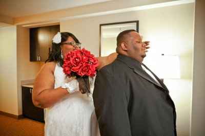 professional pics in!! yay!! **pic heavy**(more pics!! on page 2..im sorry!!!lol)