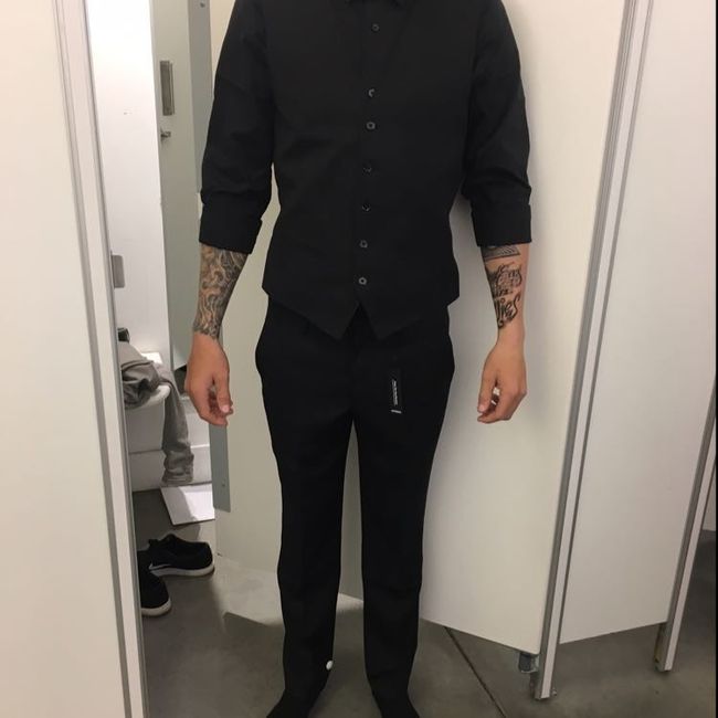 What are our FH wearing the day of?